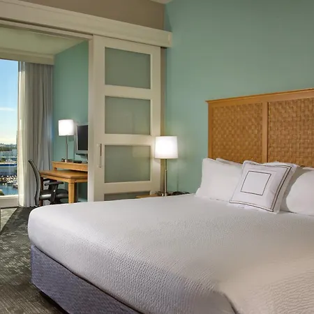 Courtyard By Marriott Oceanside Fort Lauderdale Beach